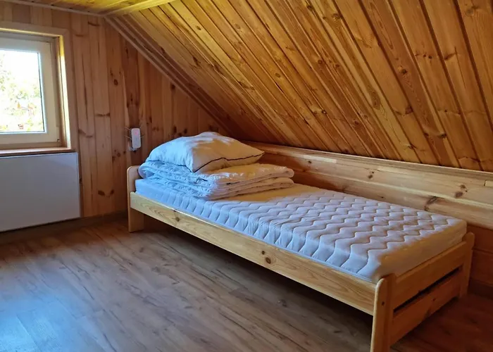 Drewniany Nad Morzem Caloroczny بيت للعطل